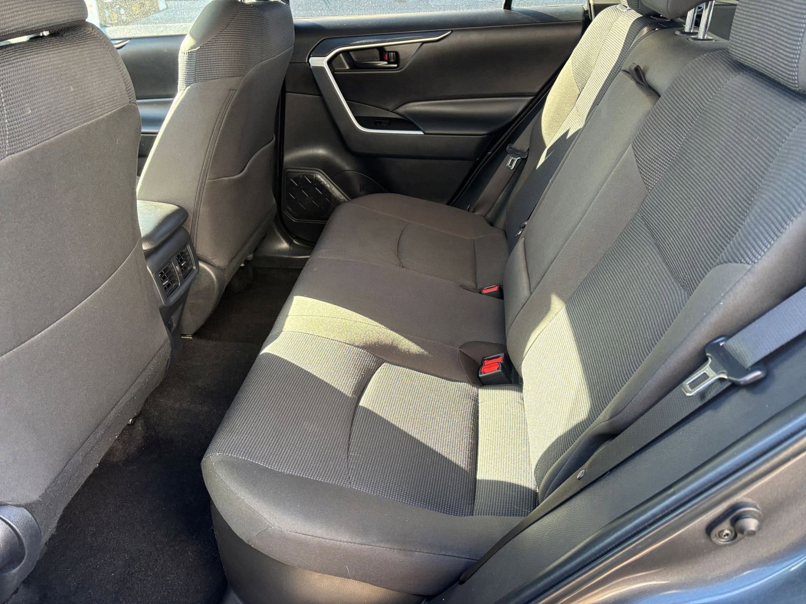 Used 2025 Toyota RAV4 LE image 22