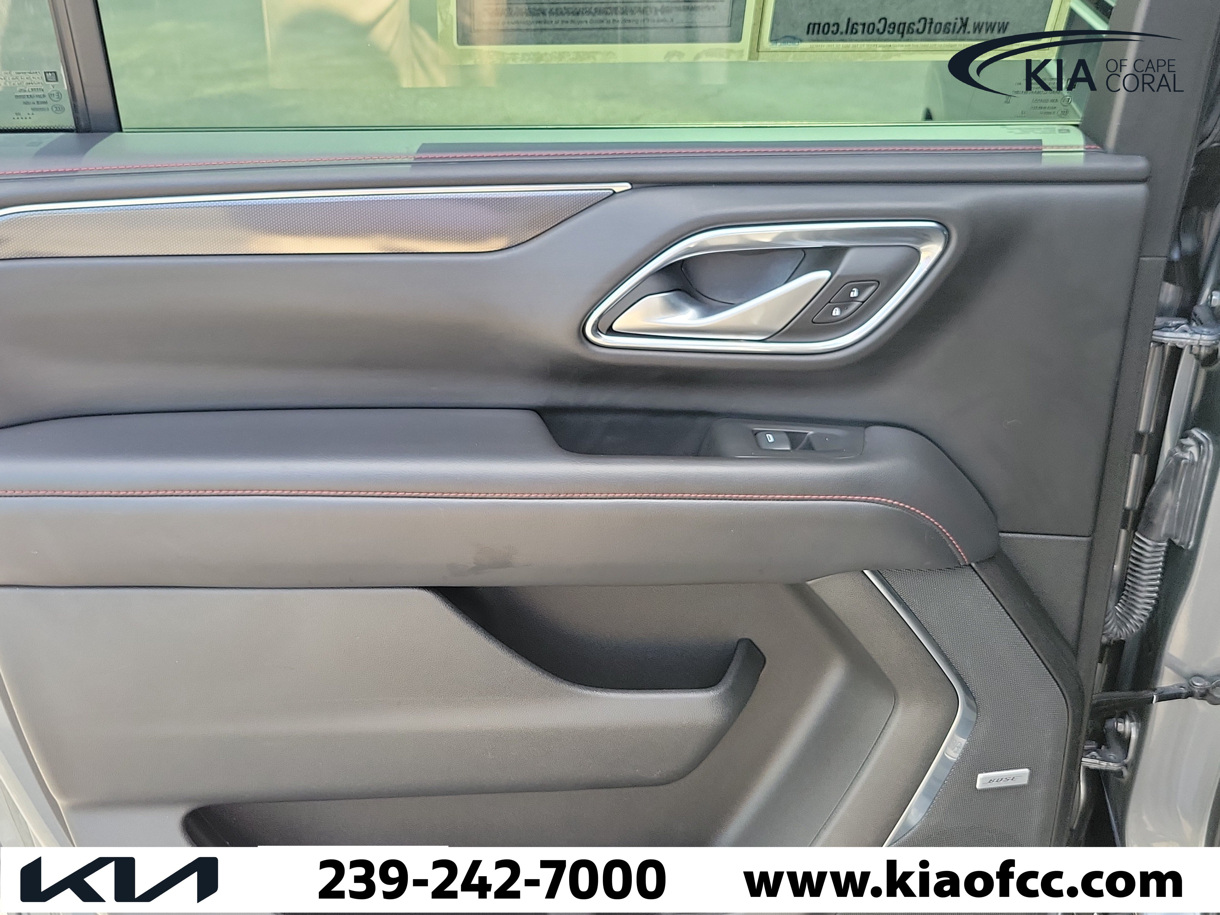 Used 2022 Chevrolet Suburban RST w/ Luxury Package AWD/4WD image 16