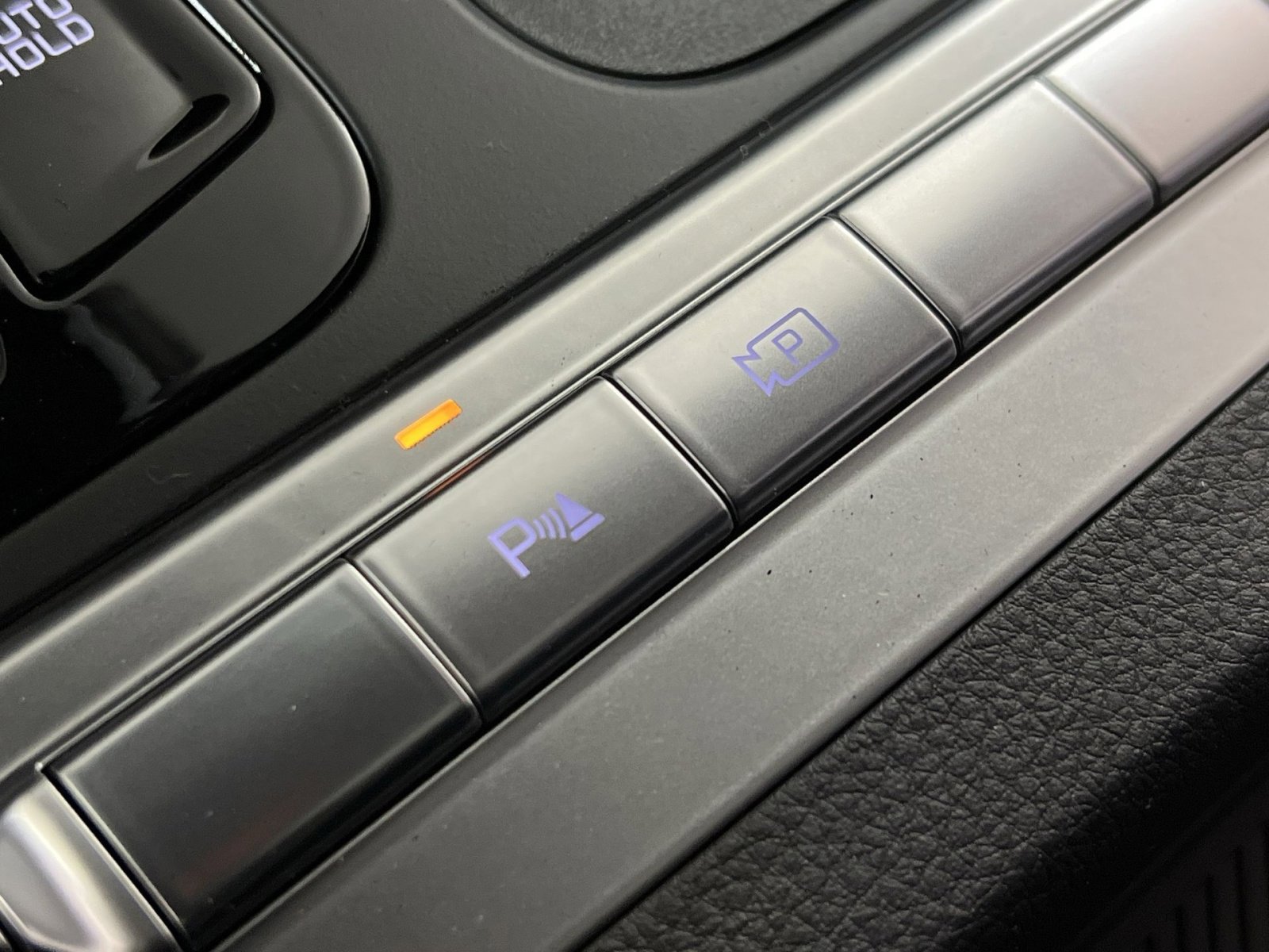 New 2026 Kia Carnival SX w/ SX Dark Edition Package image 33