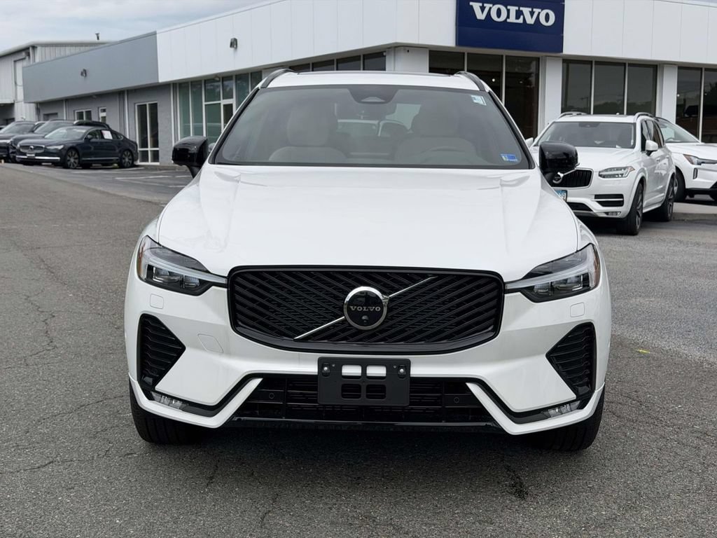 New 2026 Volvo XC60 B5 Plus w/ Climate Package AWD/4WD image 23