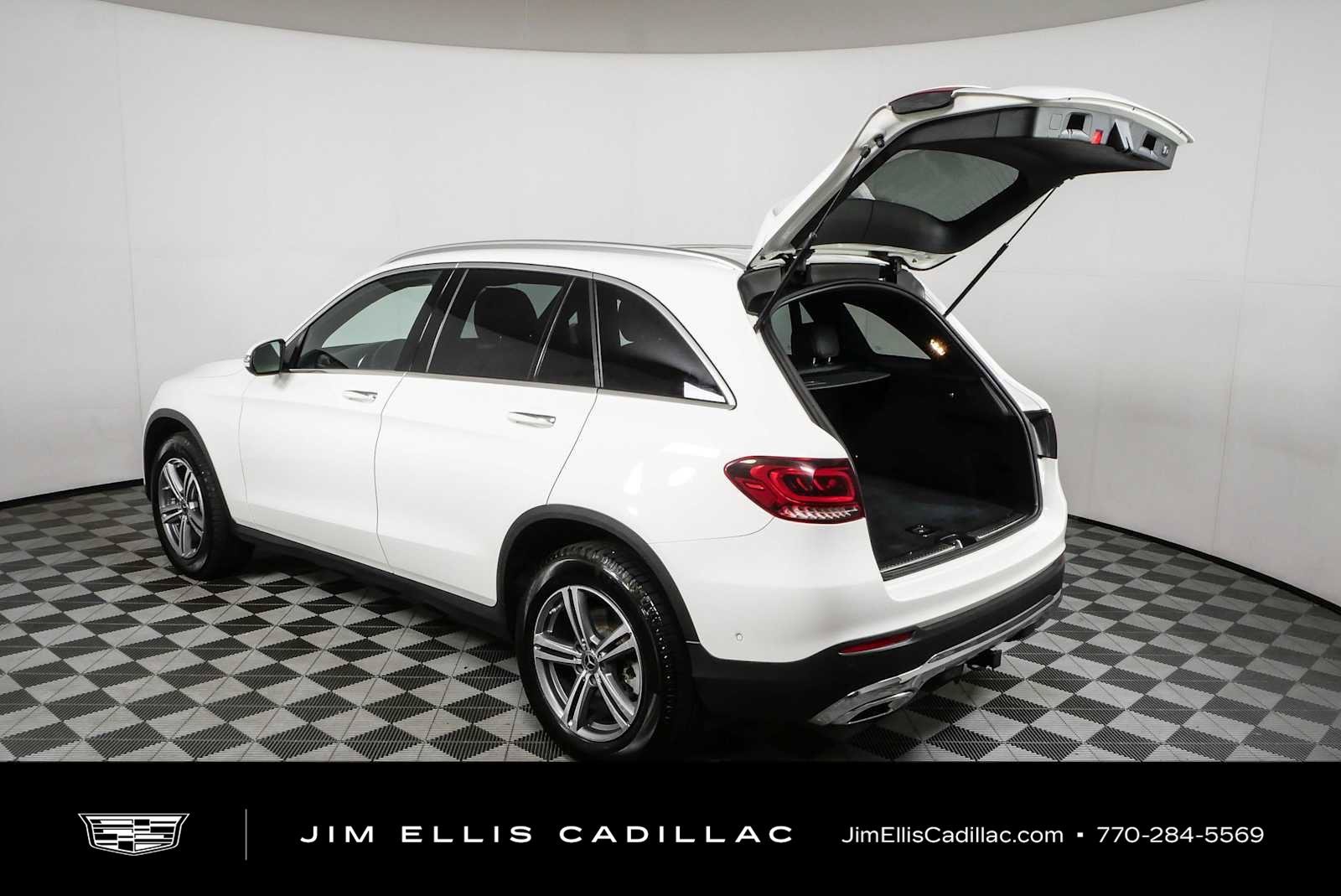 Used 2021 Mercedes-Benz GLC 300 4MATIC w/ Multimedia Package image 33