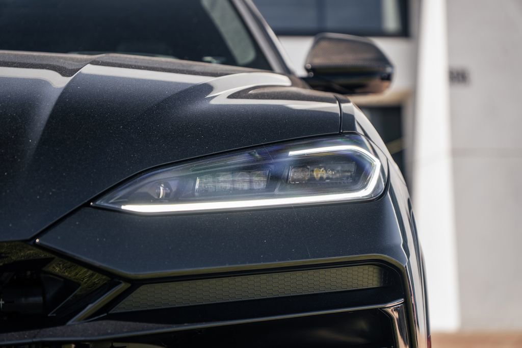 Used 2026 Lamborghini Urus Performante AWD/4WD image 10