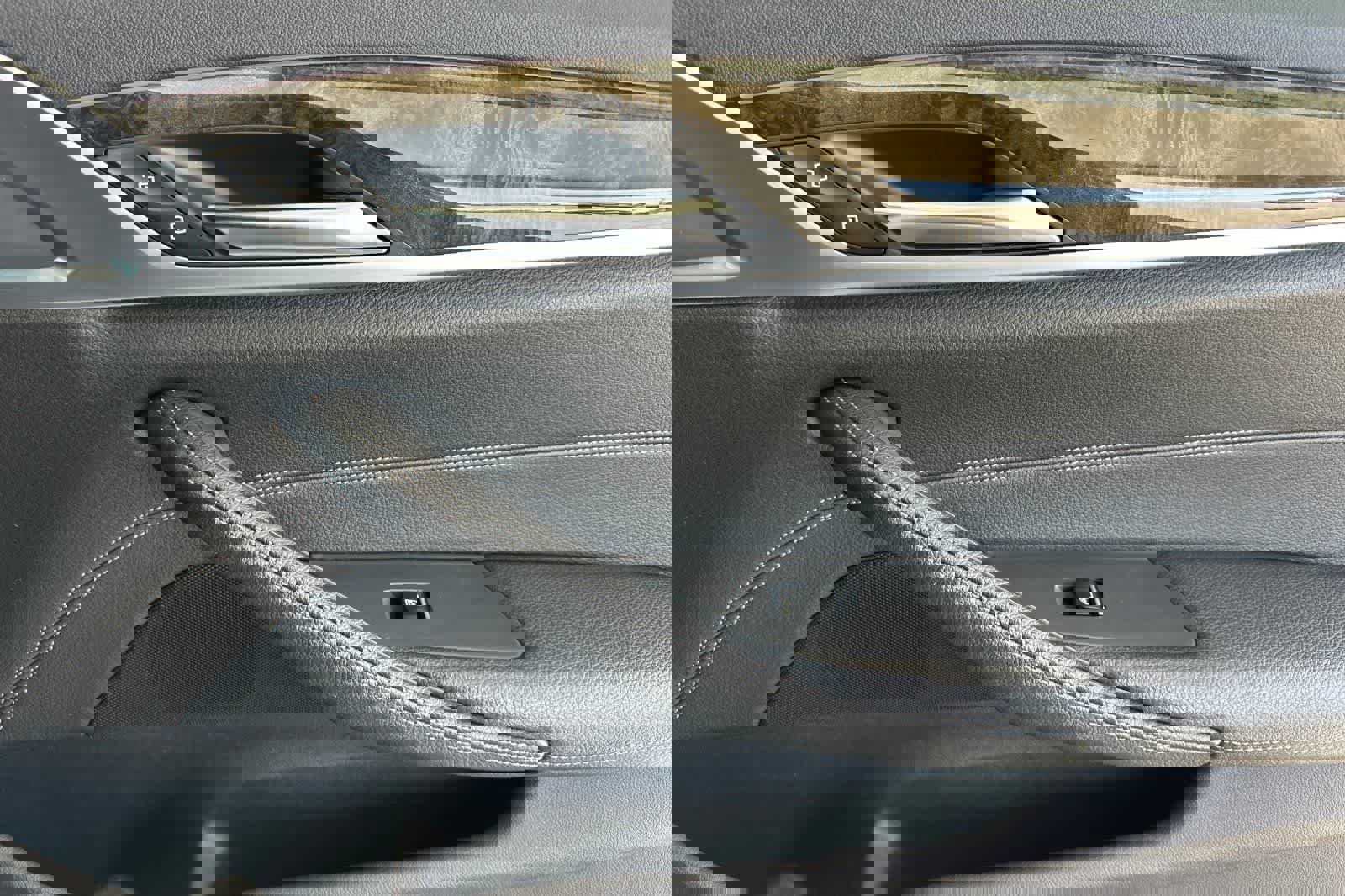 Used 2019 BMW 530i w/ Luxury Package image 18