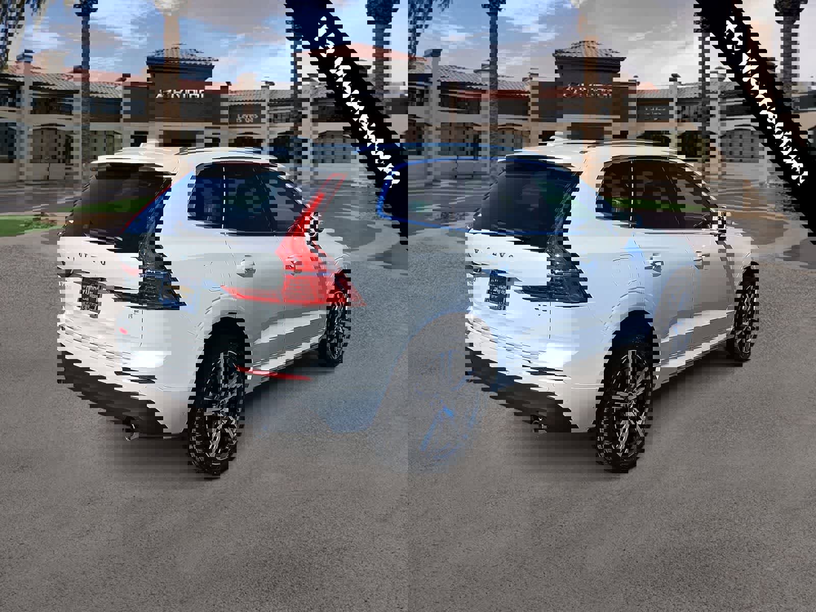 Used 2021 Volvo XC60 T5 Momentum w/ Advanced Package image 8