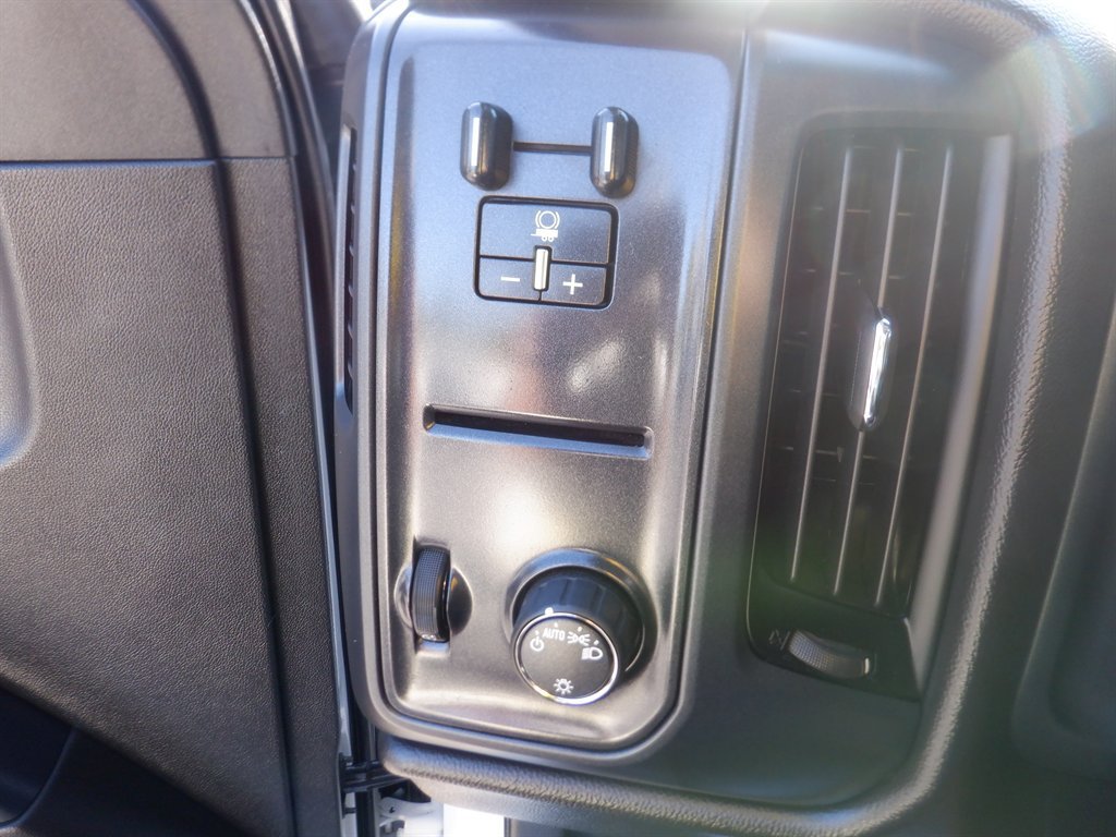 Used 2019 Chevrolet Silverado 2500 W/T w/ WT Convenience Package RWD image 16