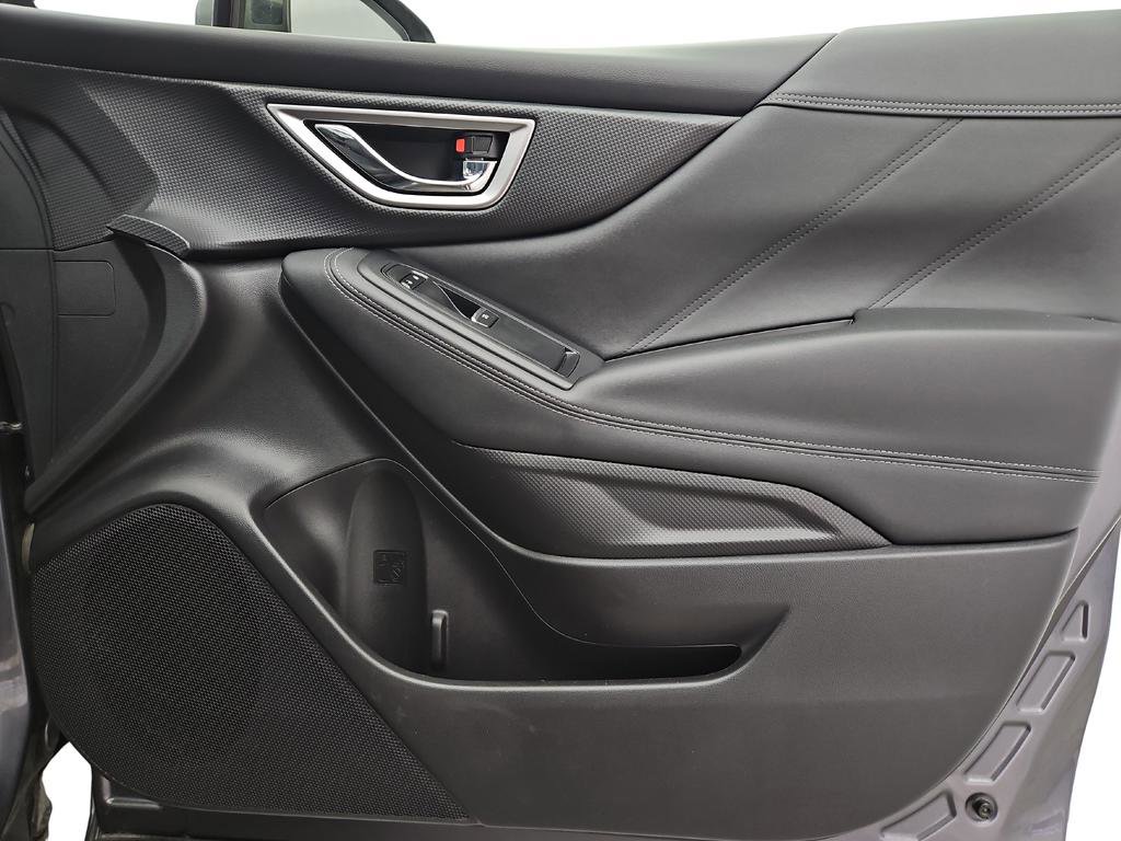 Used 2021 Subaru Forester Limited image 26