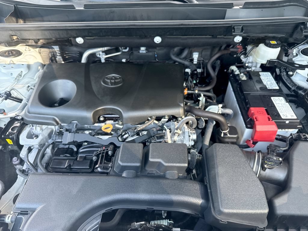 Used 2025 Toyota RAV4 LE FWD image 17