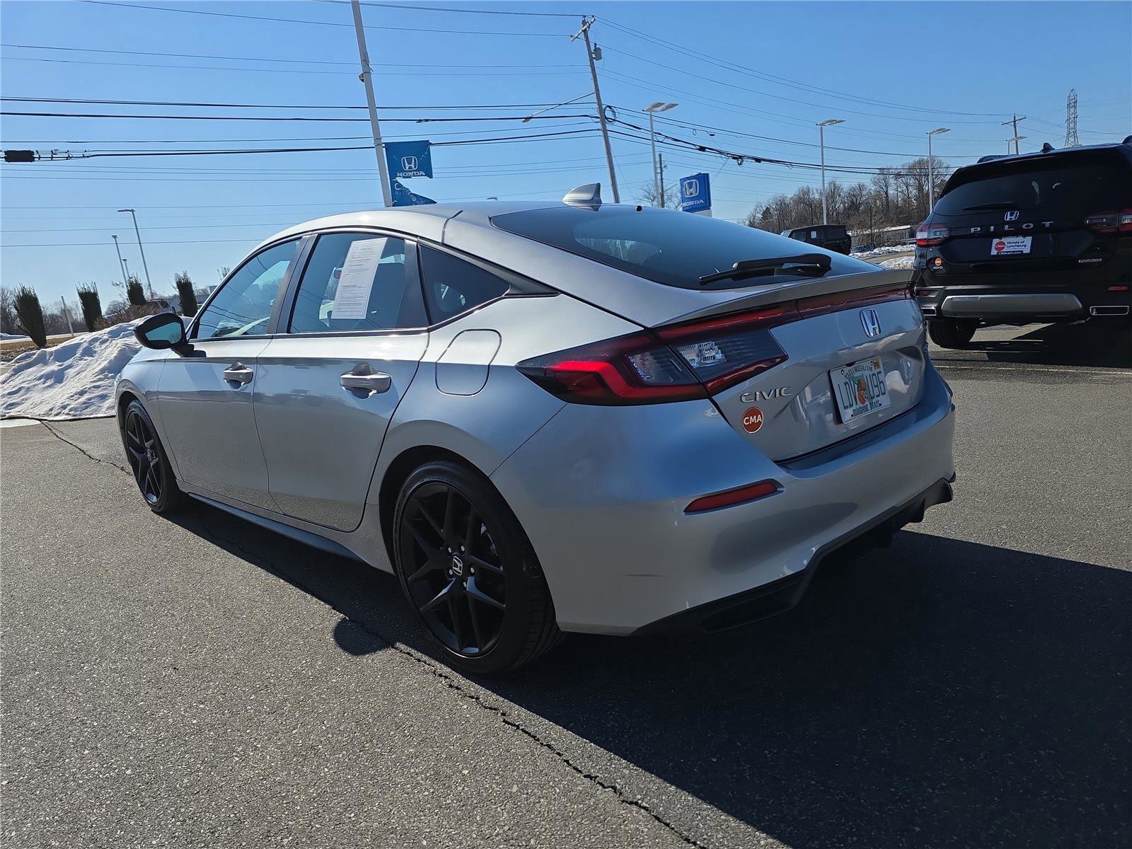 Used 2024 Honda Civic Sport image 4