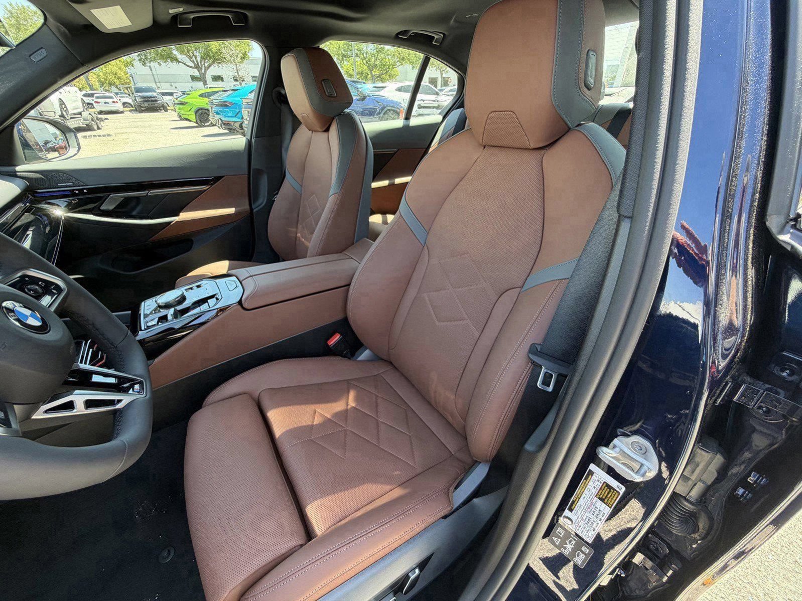 New 2026 BMW 530i xDrive w/ M Sport Package AWD/4WD image 23