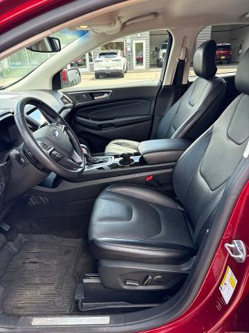 Certified 2018 Ford Edge Titanium w/ Technology Package AWD/4WD image 15