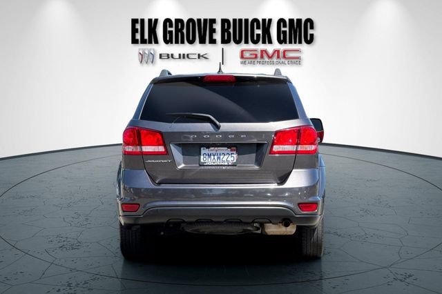 Used 2019 Dodge Journey SE w/ Blacktop Package FWD image 5