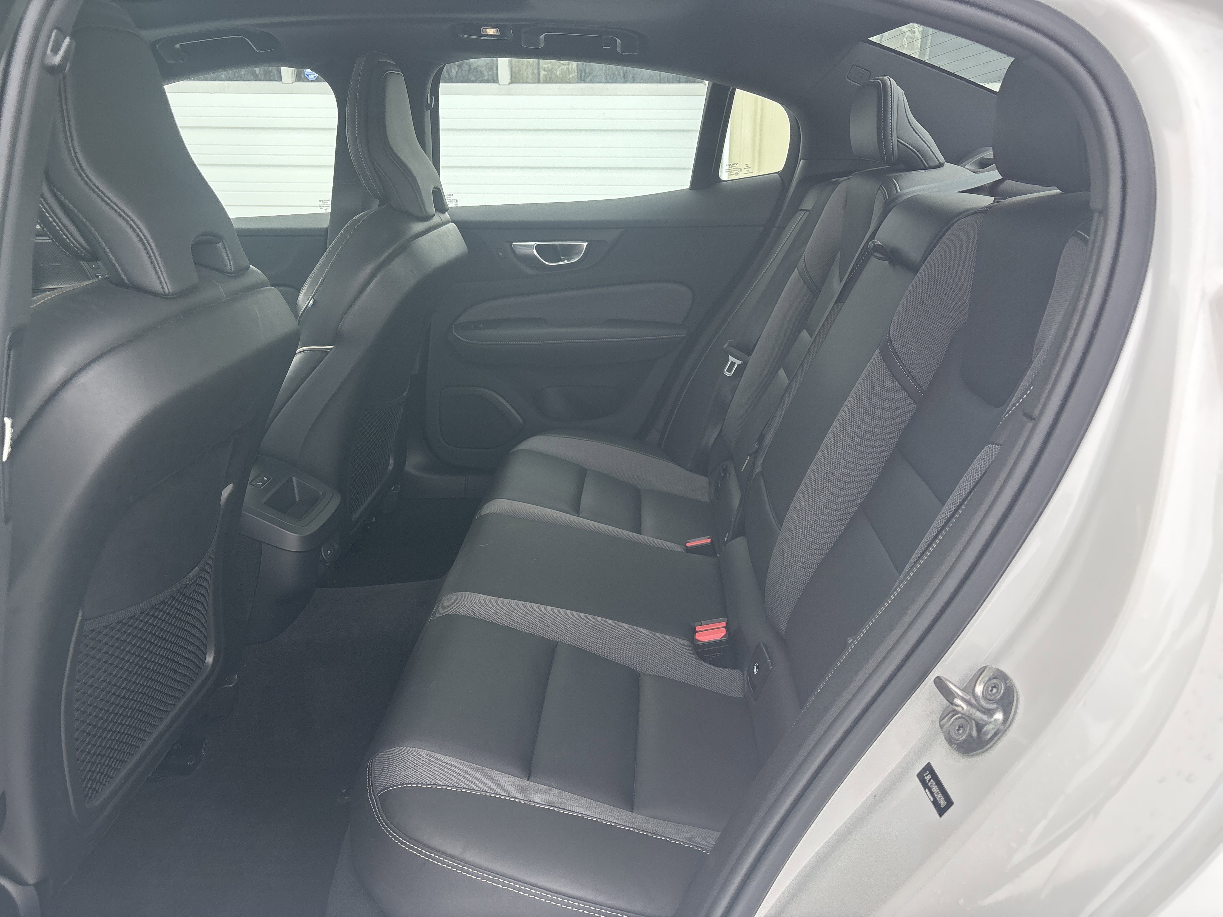 Used 2024 Volvo S60 B5 Plus w/ Climate Package AWD/4WD image 38