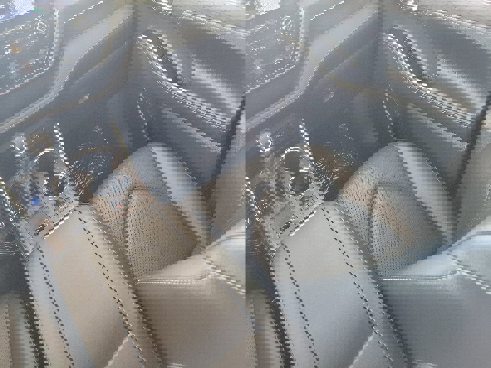 Used 2020 Toyota Highlander Limited FWD image 17