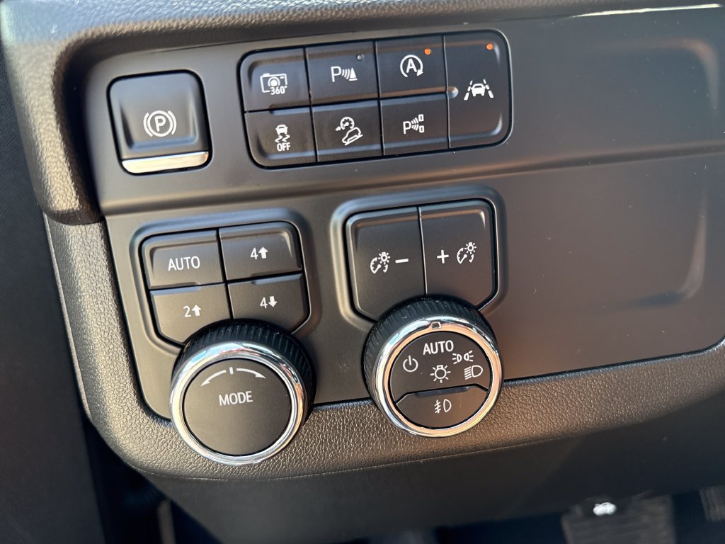 Certified 2025 Chevrolet Tahoe Z71 AWD/4WD image 22