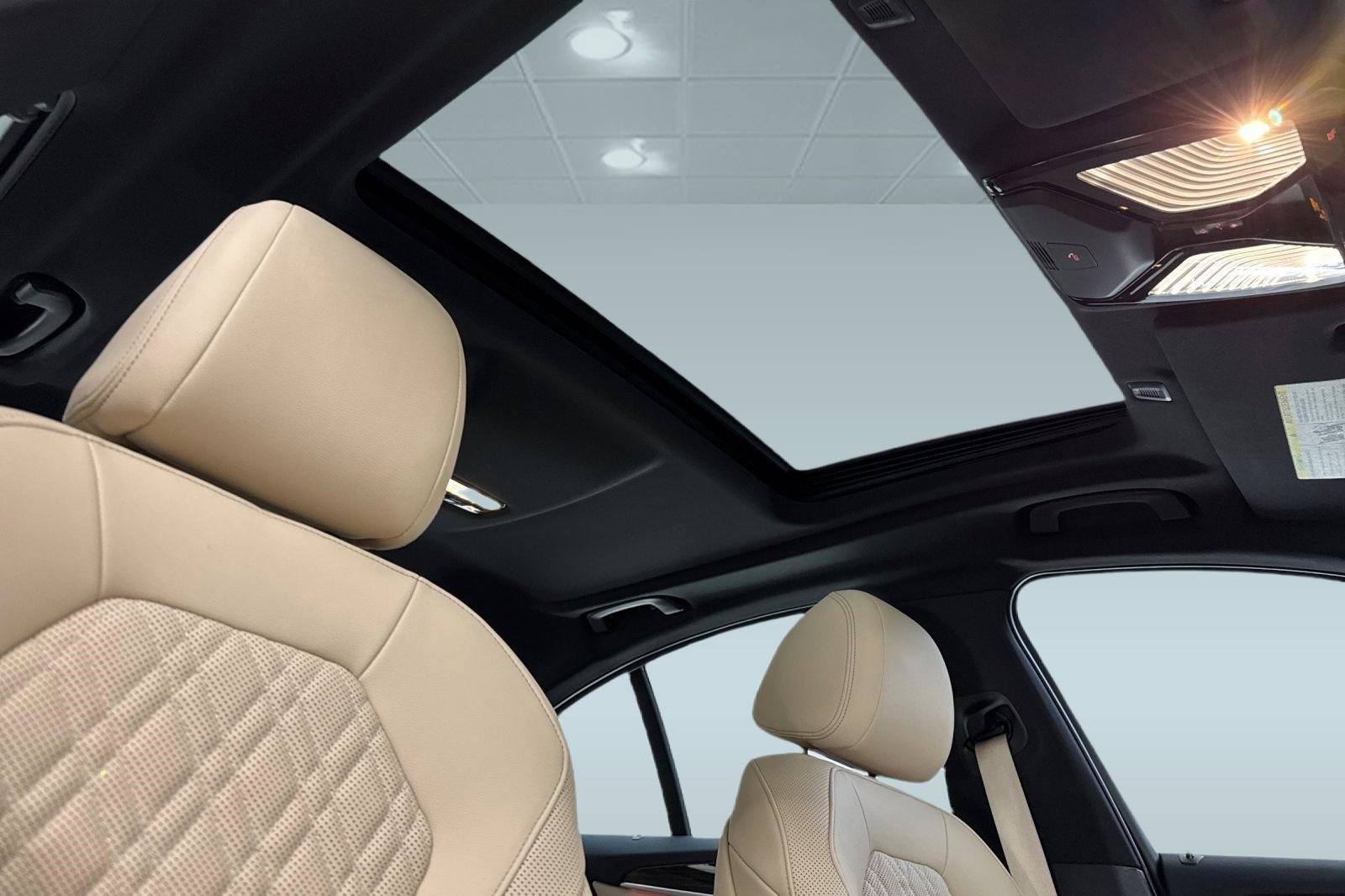 Certified 2023 BMW 530i w/ Premium Package image 16