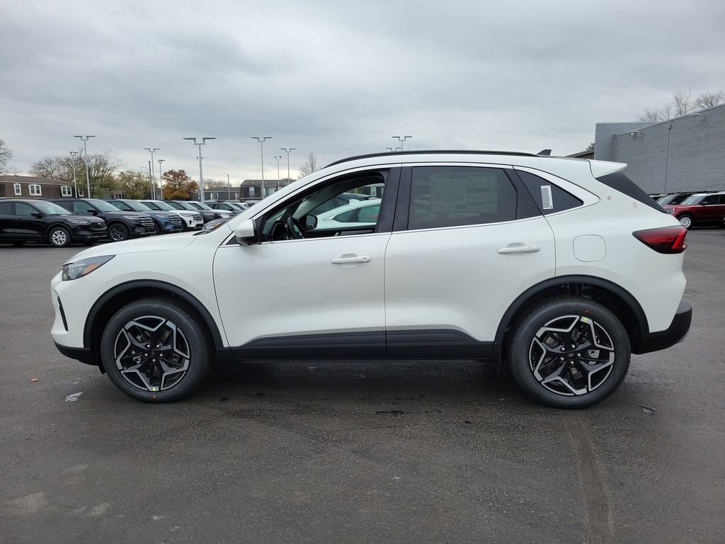 New 2026 Ford Escape Platinum w/ Premium Technology Package image 7