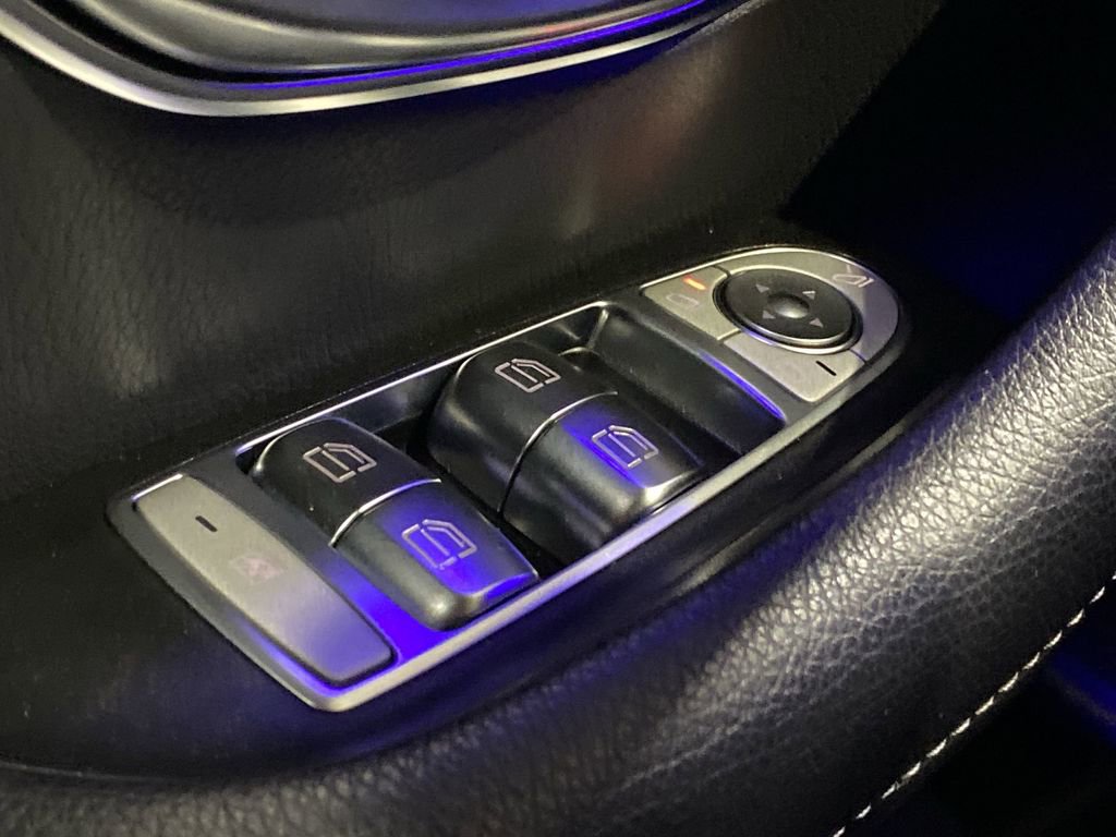 Used 2021 Mercedes-Benz E 350 4MATIC Sedan w/ Premium Package image 9