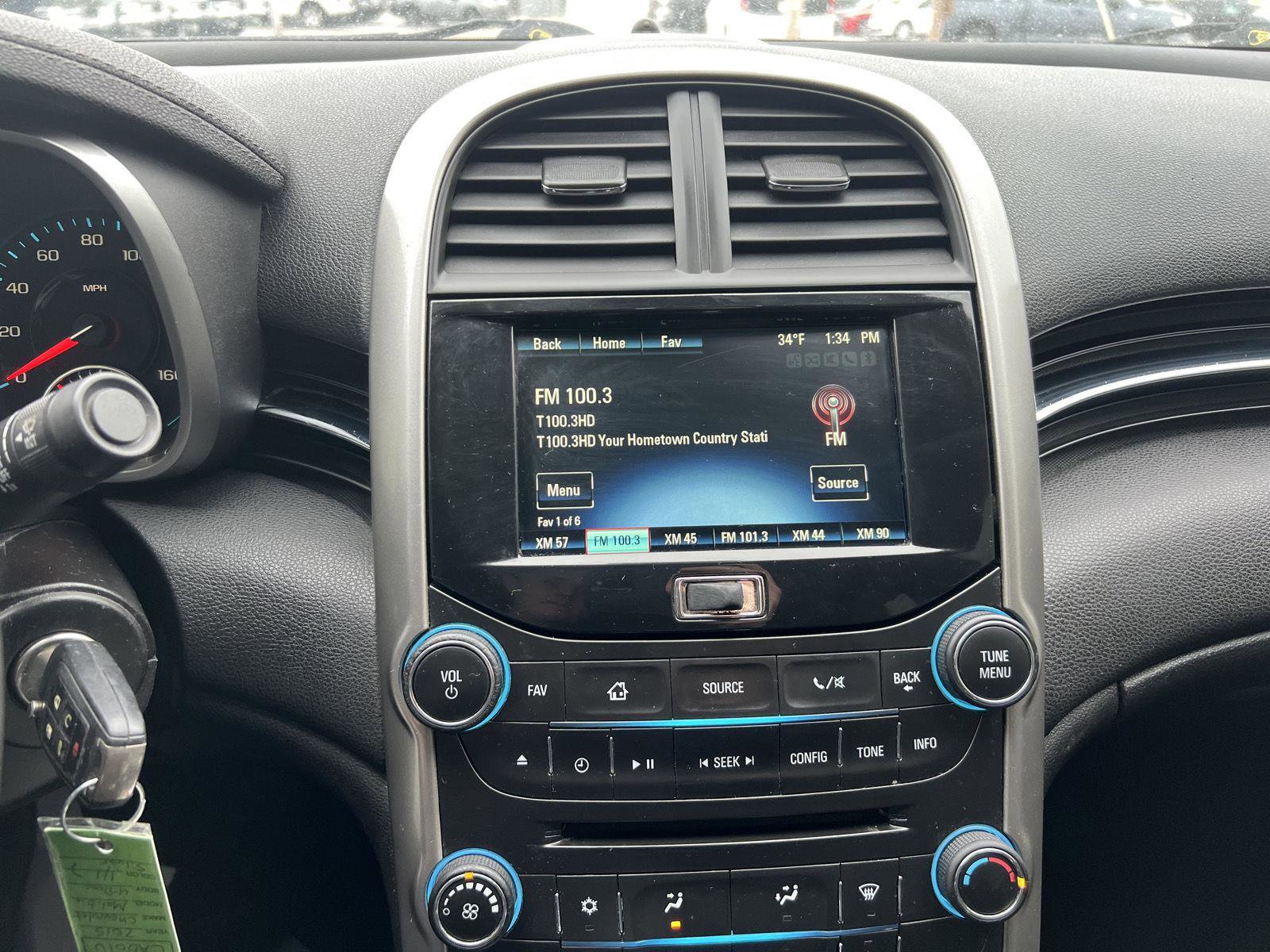 Used 2015 Chevrolet Malibu LT w/ Power Convenience Package image 15