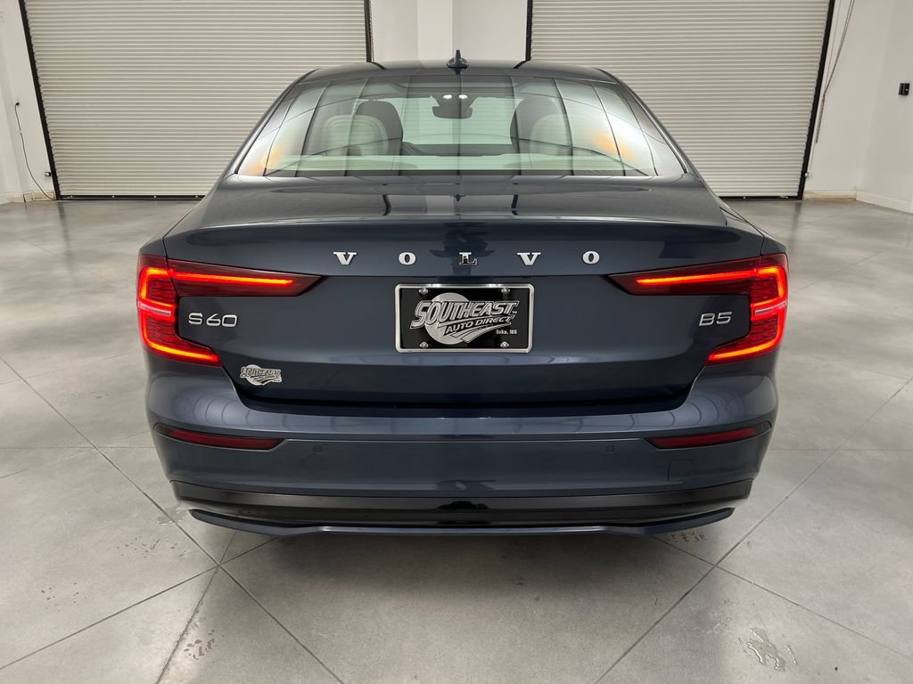 Used 2024 Volvo S60 B5 Core FWD image 8
