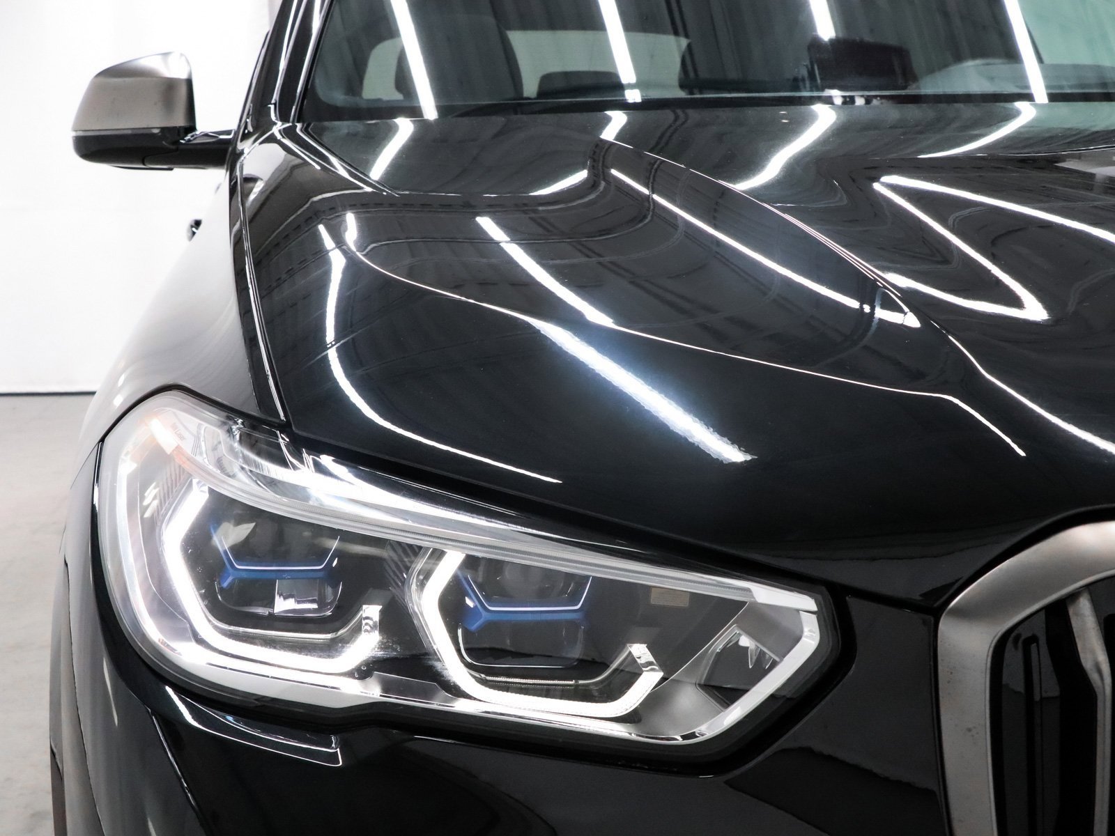 Used 2022 BMW X5 M50i w/ Executive Package image 50