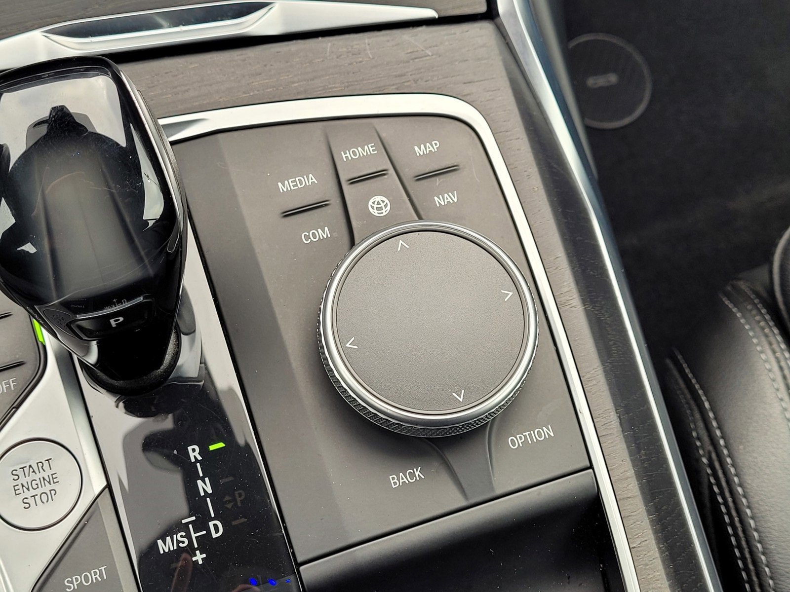 Used 2021 BMW 430i Convertible w/ Premium Package image 27