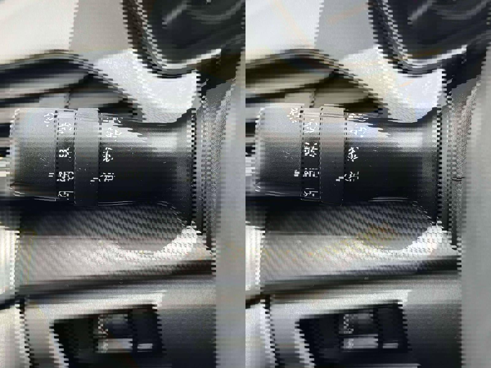 Certified 2024 Subaru Crosstrek 2.0i Premium AWD/4WD image 17