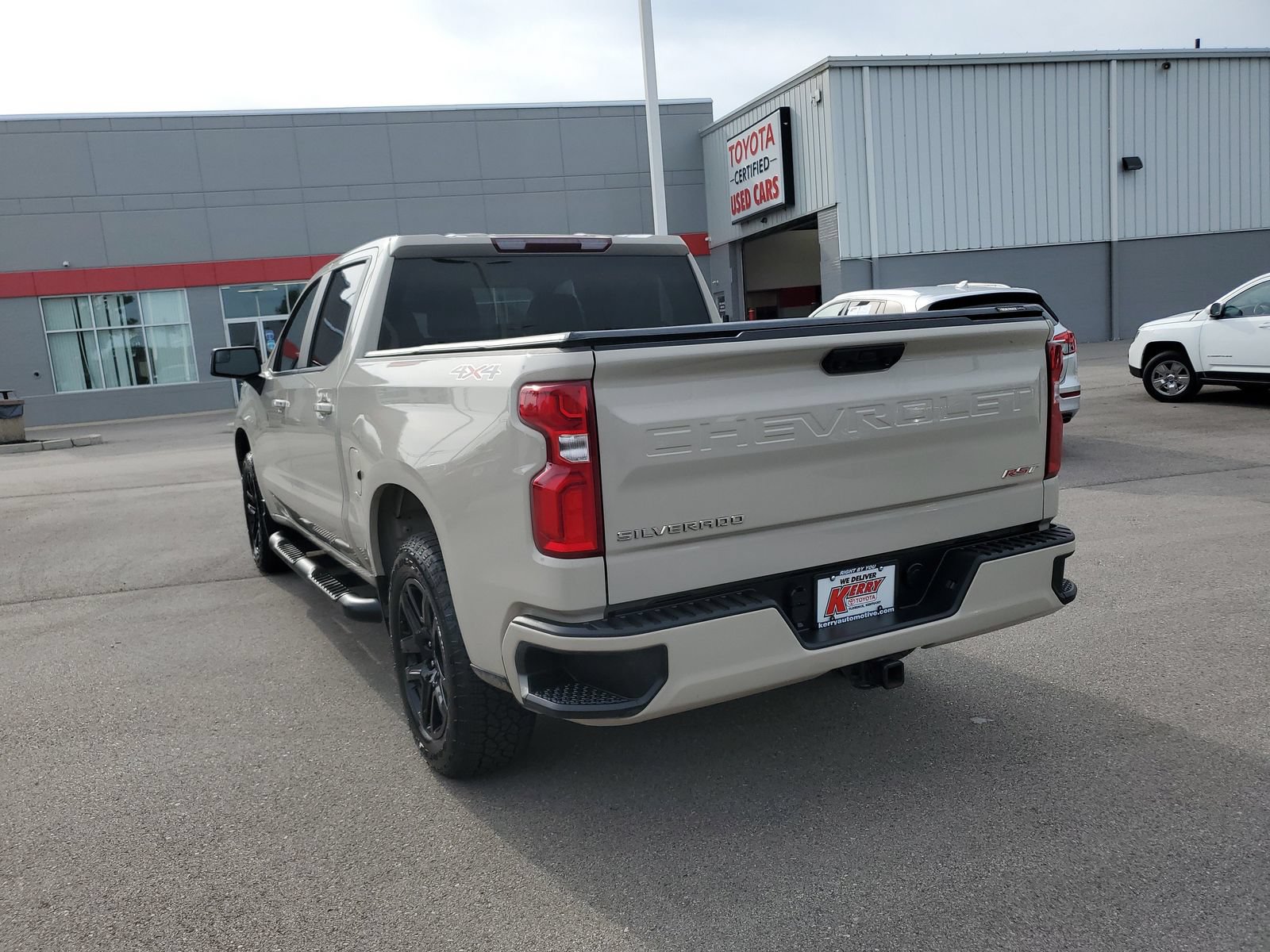 Used 2026 Chevrolet Silverado 1500 RST w/ RST Select Package AWD/4WD image 3