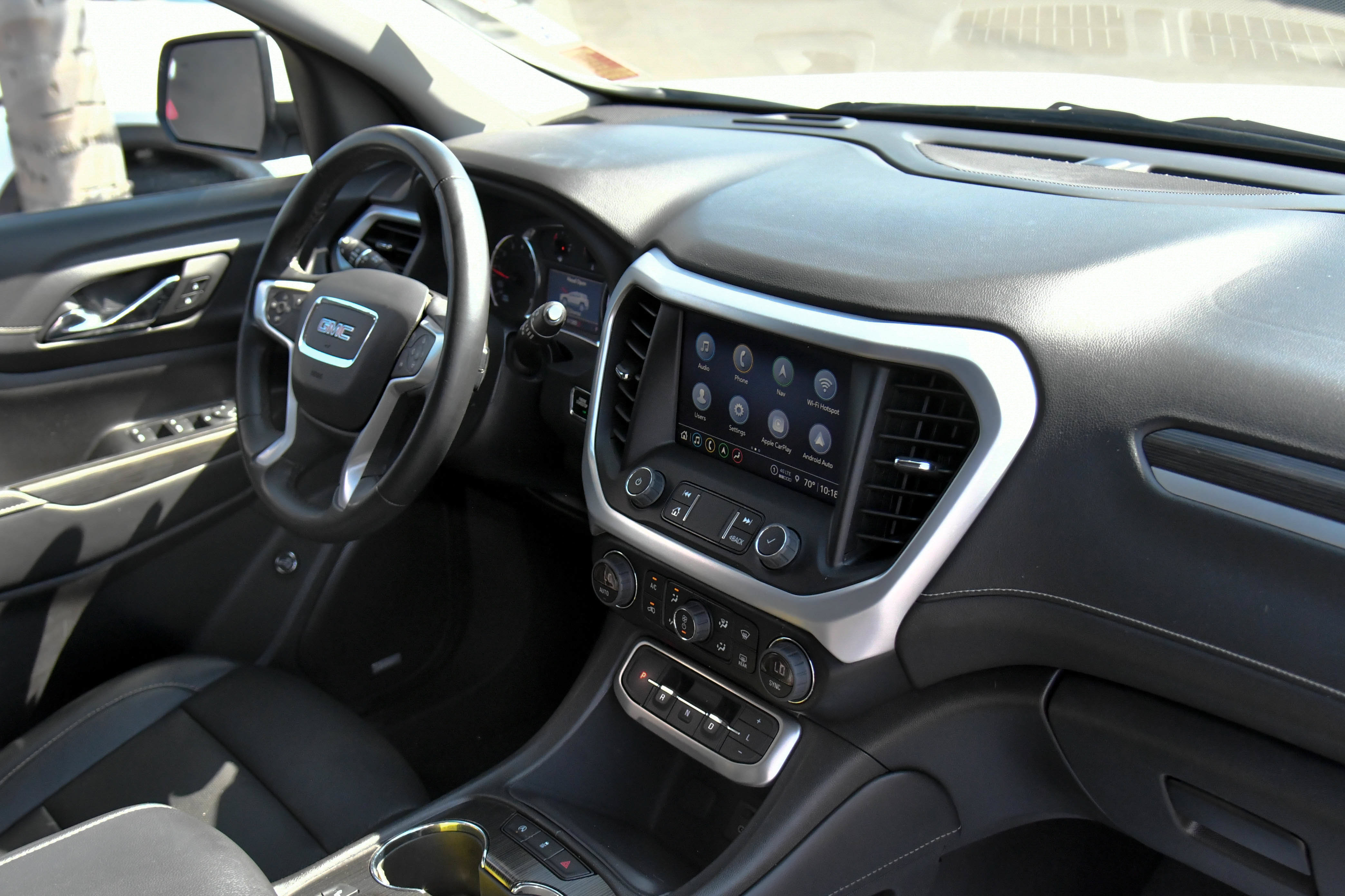 Used 2023 GMC Acadia SLT FWD image 47