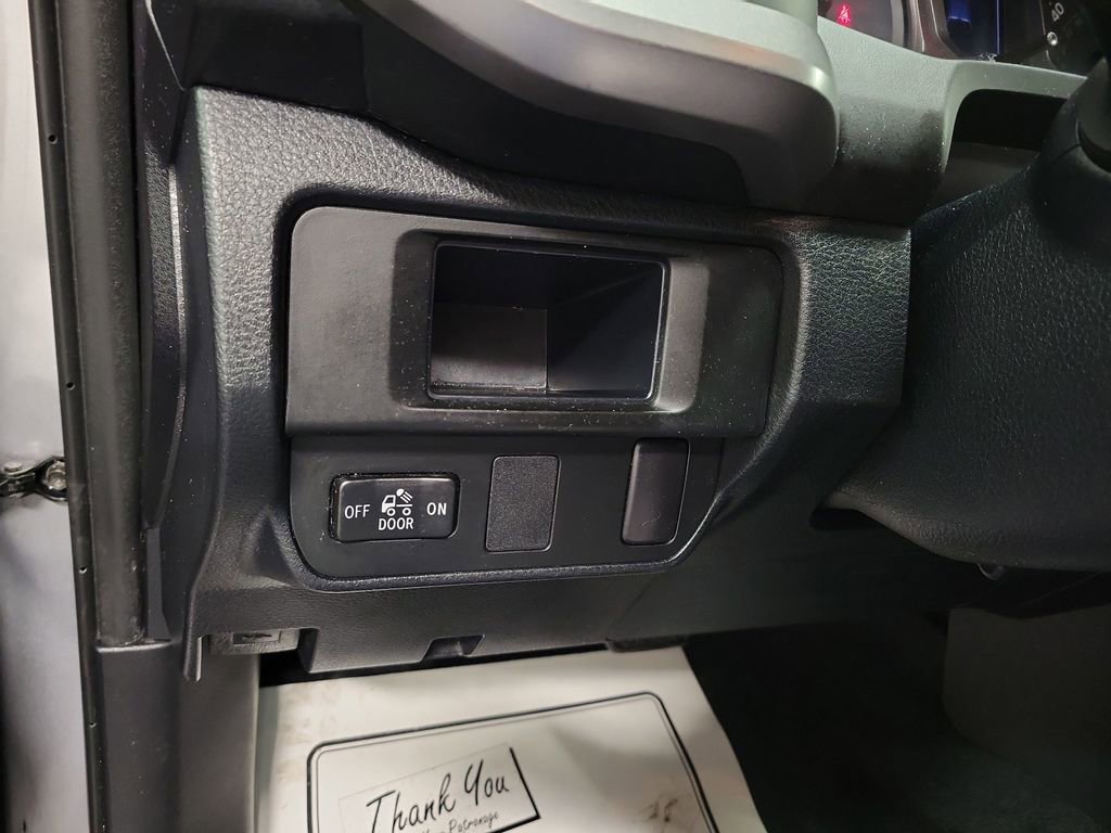 Used 2016 Toyota Tacoma SR5 image 20