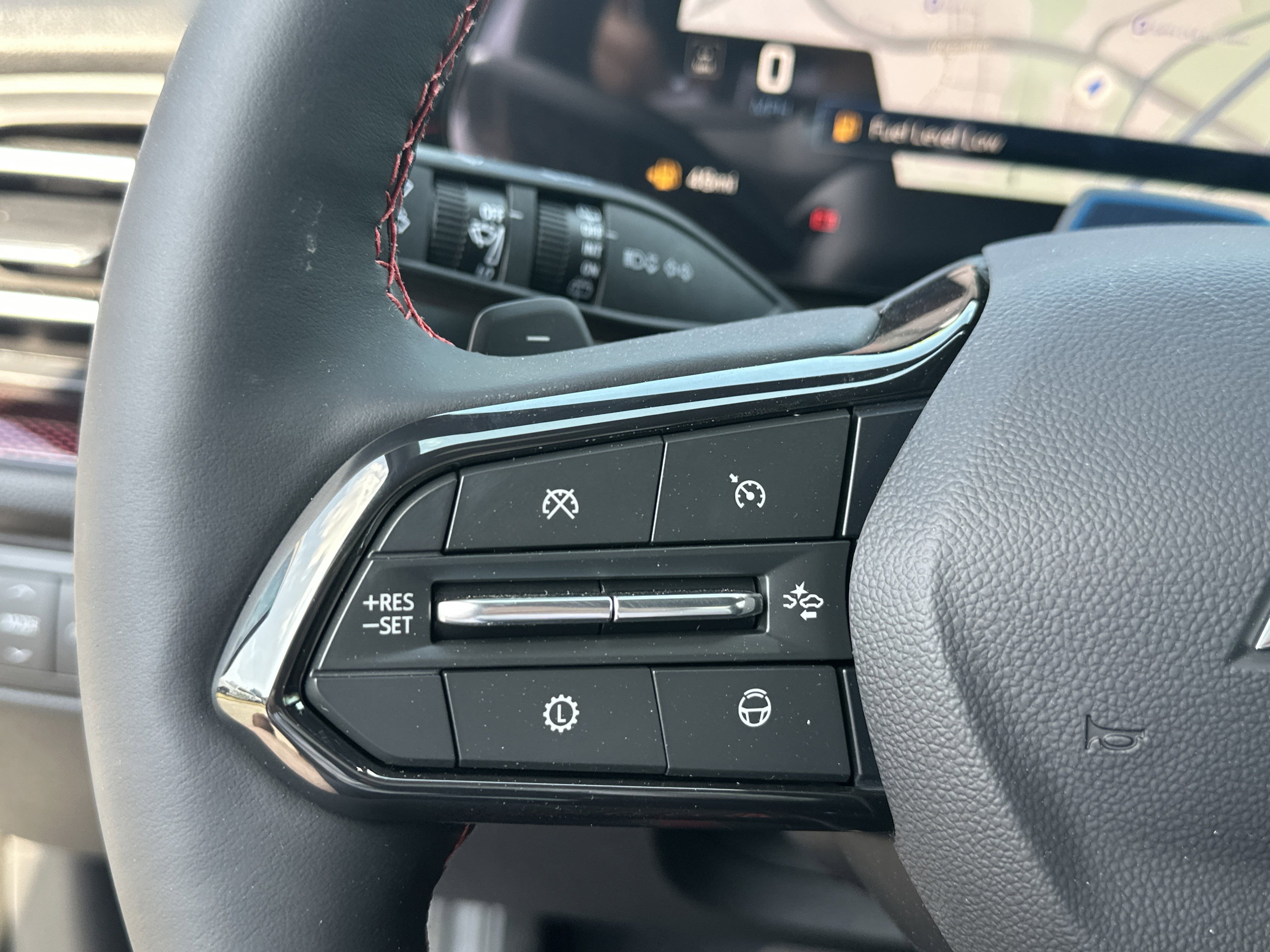 New 2026 Chevrolet Traverse RS image 25