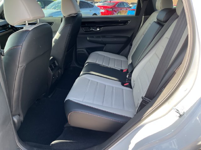 Used 2024 Honda CR-V Sport Touring image 3