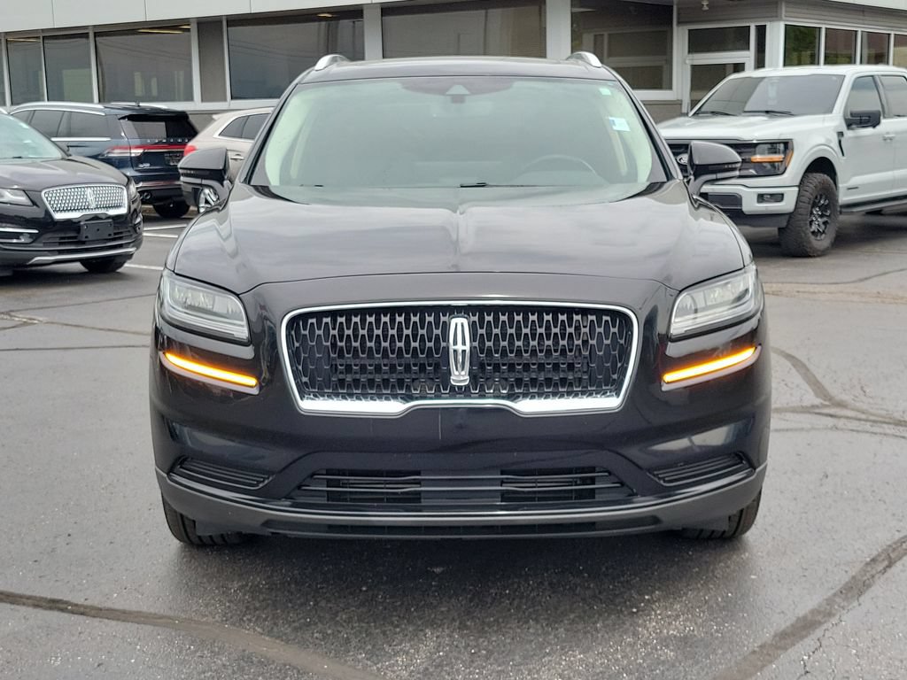 Used 2023 Lincoln Nautilus Reserve w/ Monochromatic Package AWD/4WD image 2
