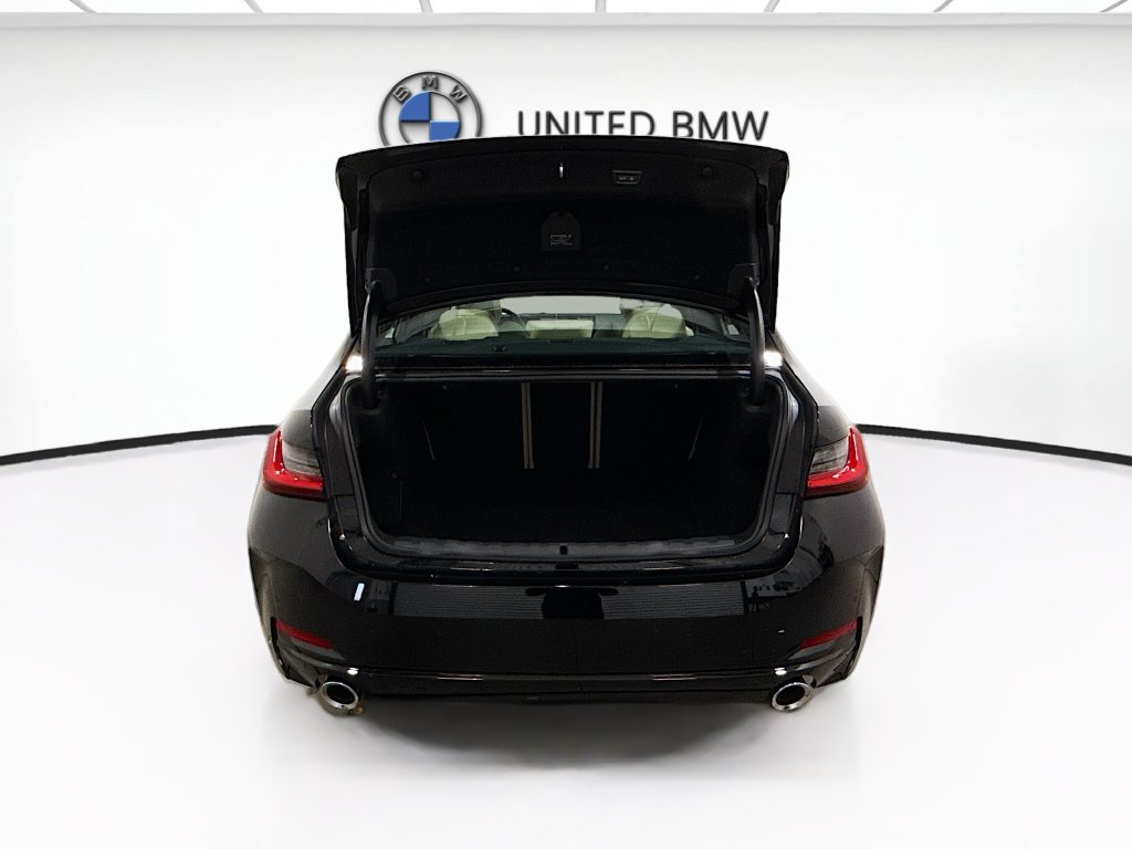 Used 2026 BMW 330i Sedan w/ Convenience Package RWD image 14