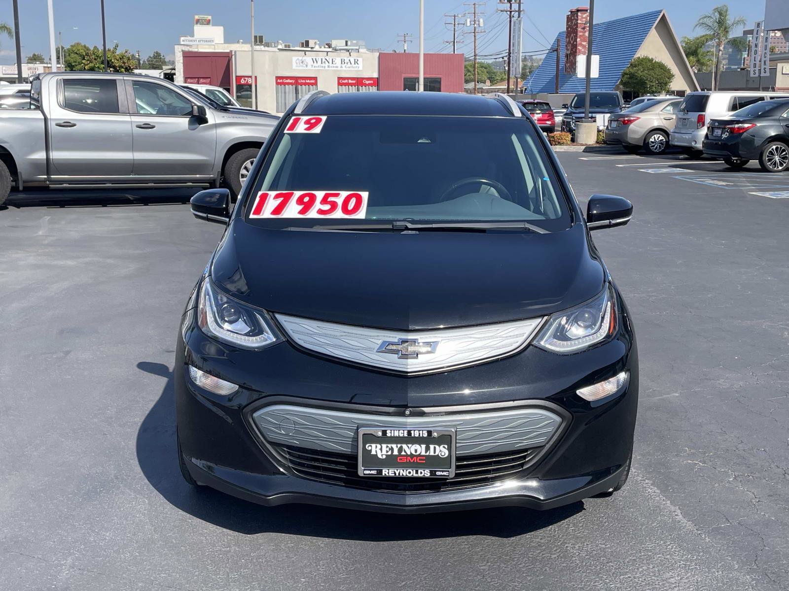 Used 2019 Chevrolet Bolt Premier w/ Infotainment Package image 2