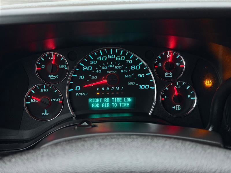 Used 2021 Chevrolet Express 2500 w/ Driver Convenience Package image 25