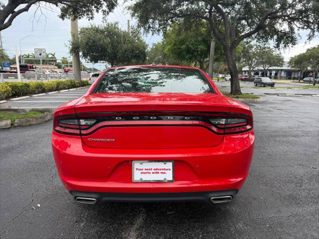Used 2021 Dodge Charger SXT RWD image 6