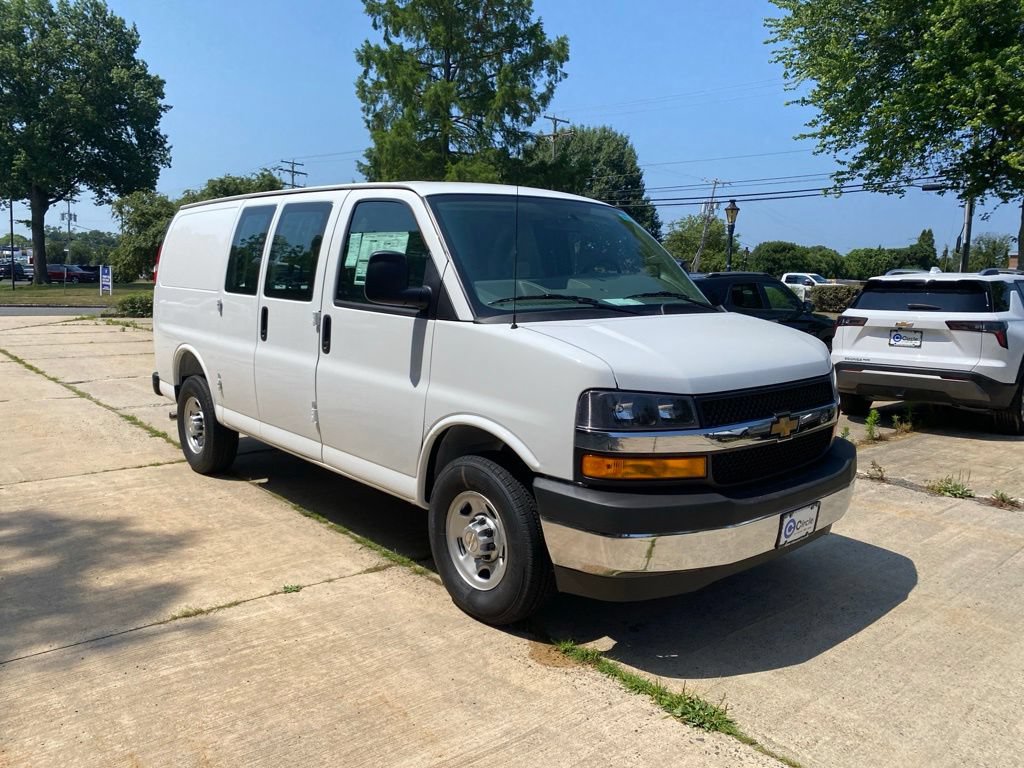 New 2026 Chevrolet Express 2500 w/ Driver Convenience Package RWD image 1