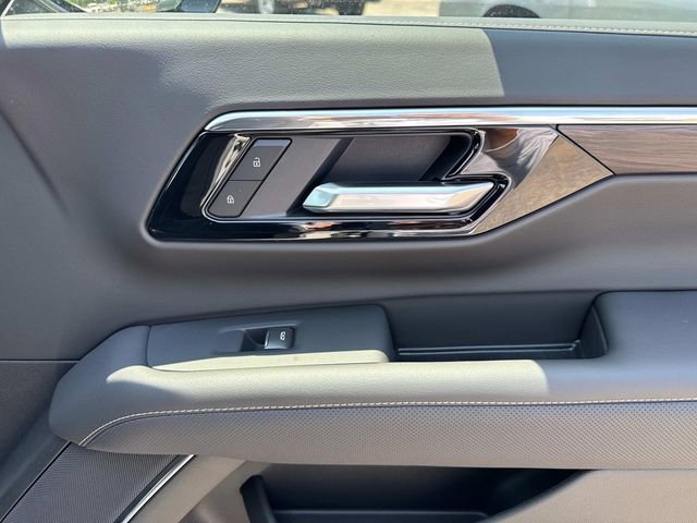 New 2025 Chevrolet Suburban Premier w/ Sun And Tow Package image 34