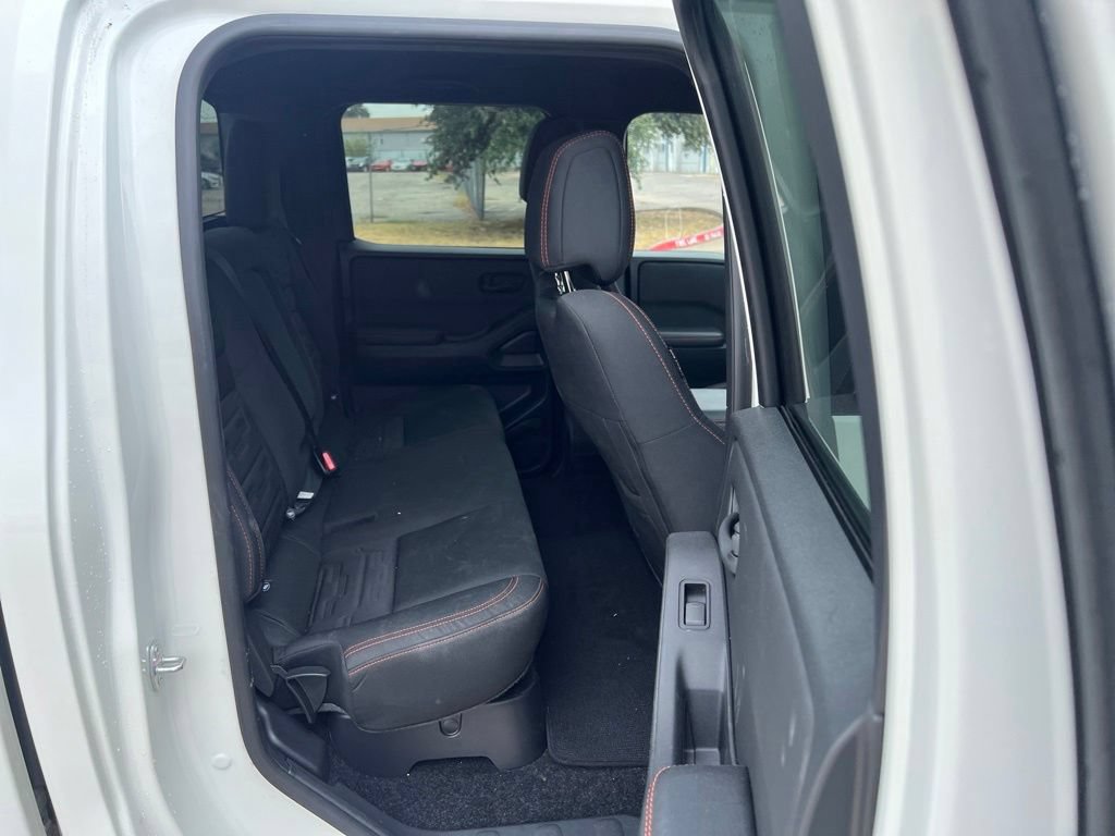 Used 2026 Nissan Frontier PRO-4X AWD/4WD image 18