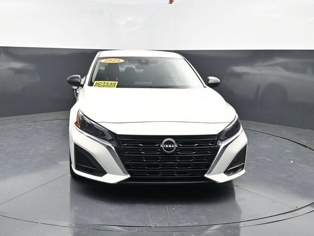 Used 2025 Nissan Altima 2.5 SV FWD video 2