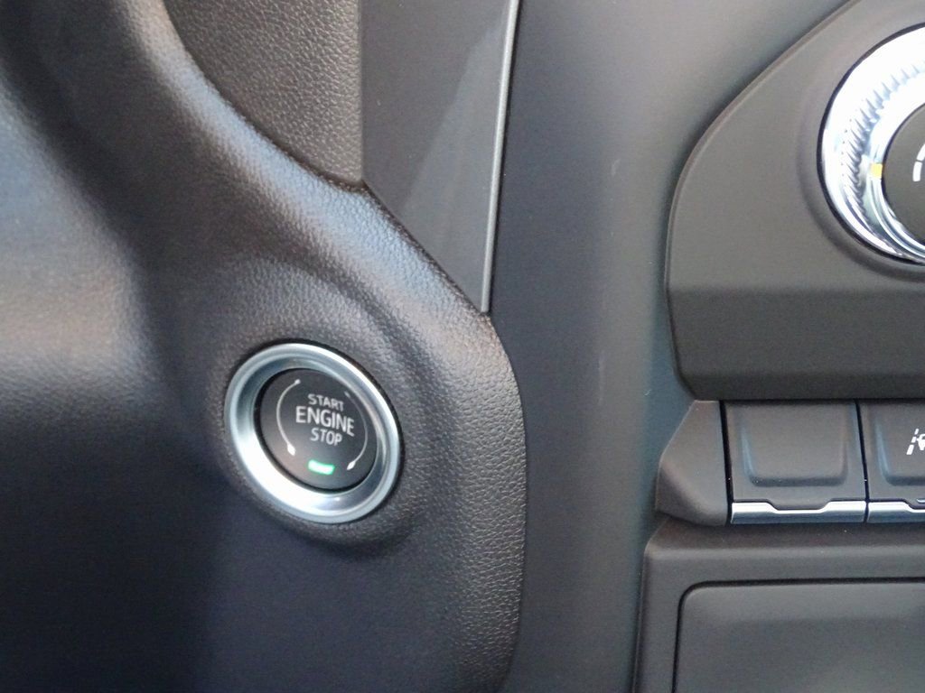 Used 2025 GMC Sierra 1500 Pro w/ Pro Value Package image 30