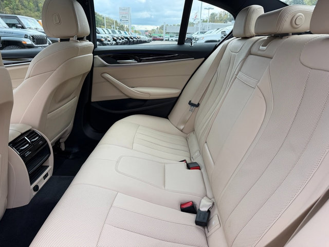 Used 2023 BMW 530i xDrive w/ Convenience Package AWD/4WD image 14
