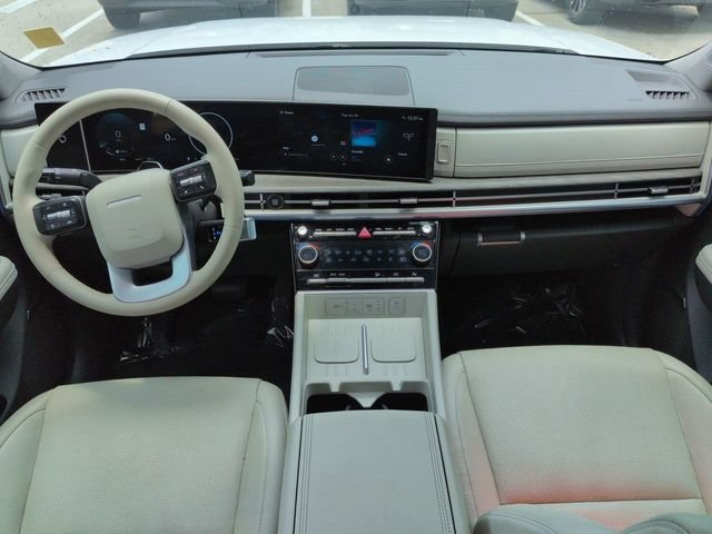 Used 2025 Hyundai Santa Fe Limited FWD image 15
