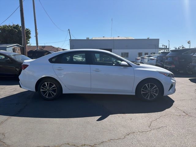 Used 2023 Kia Forte LXS image 4