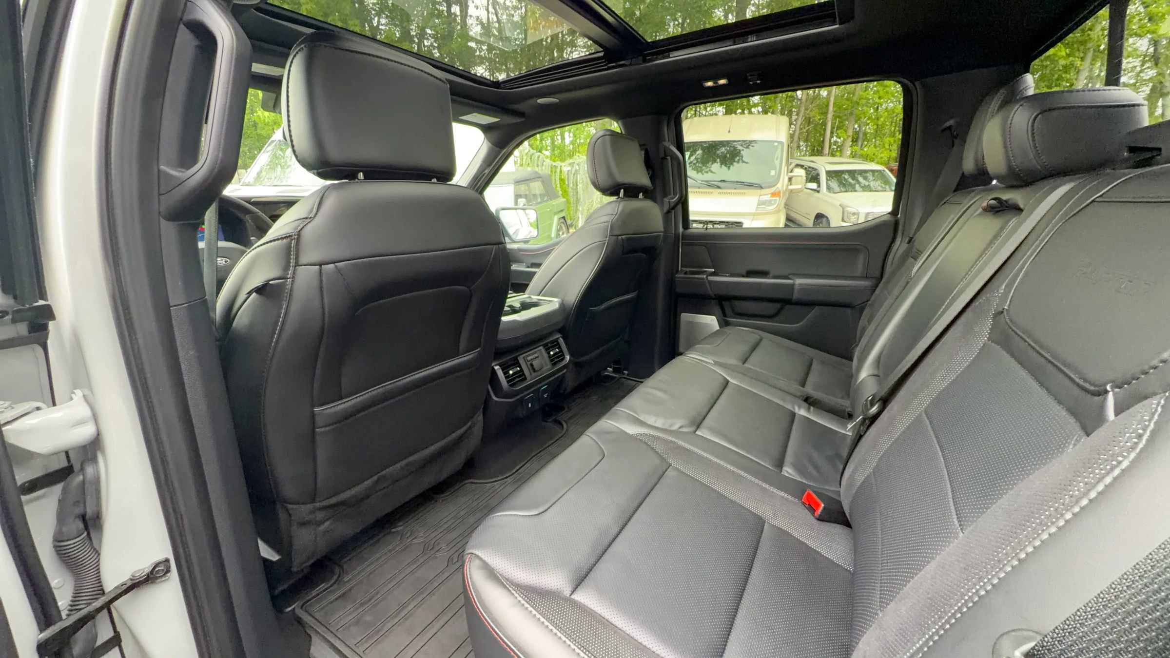 Used 2024 Ford F150 Raptor AWD/4WD image 32
