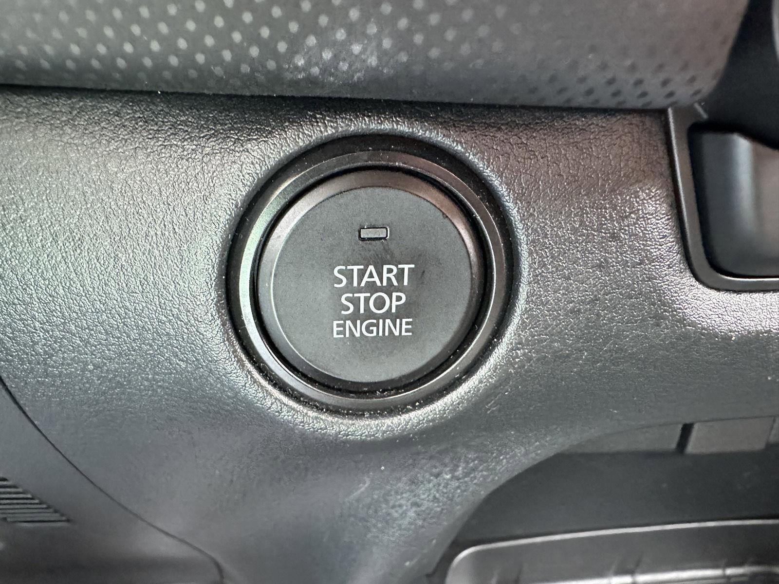 Used 2025 MAZDA CX-50 AWD 2.5 S w/ Premium Package image 32