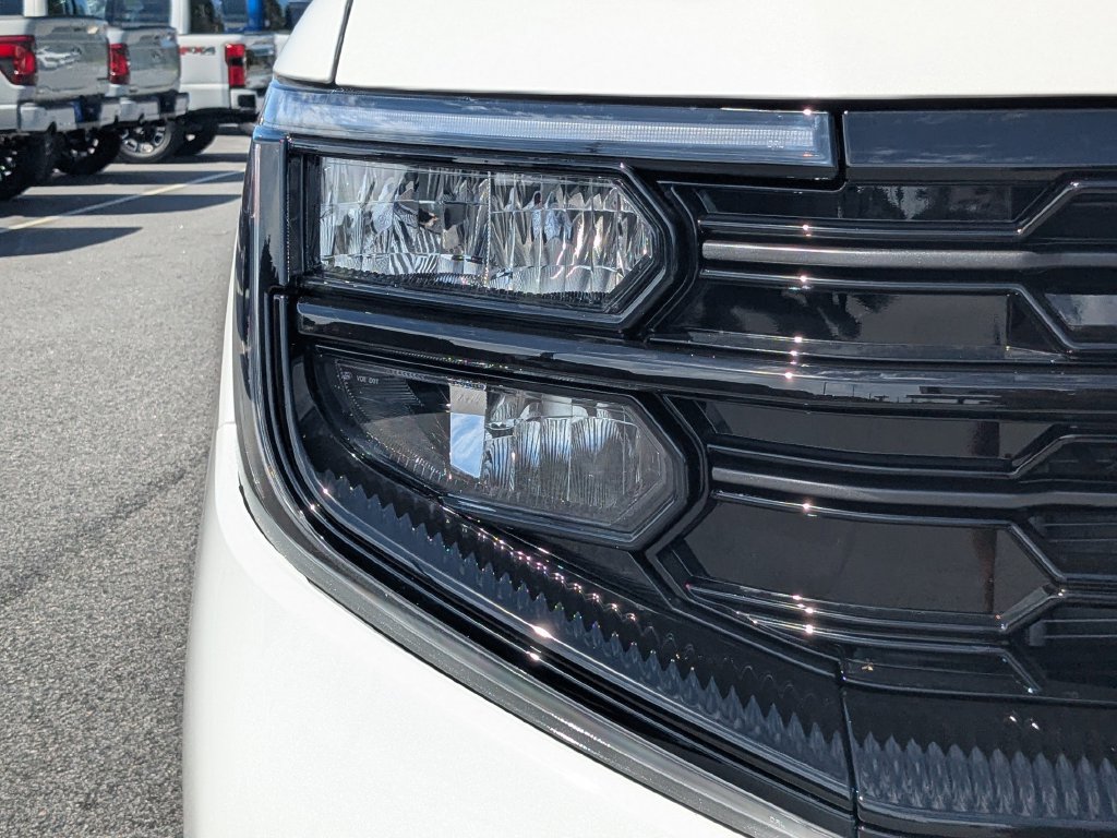 New 2027 Ford Expedition Platinum w/ Stealth Performance Package AWD/4WD image 10