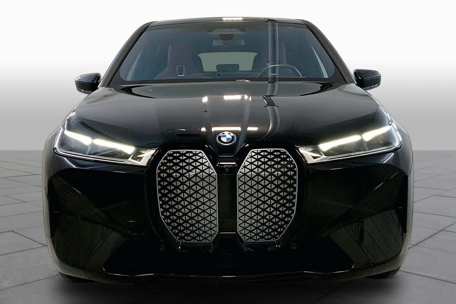 Used 2024 BMW iX M60 AWD/4WD image 3