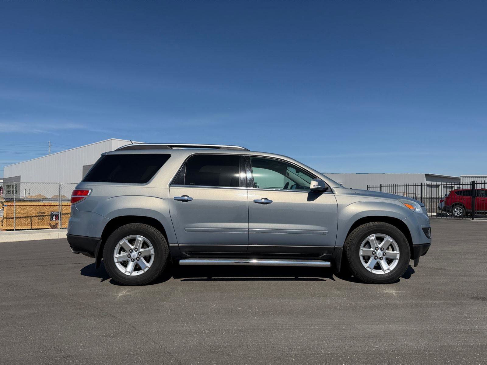 Used 2008 Saturn Outlook XR w/ Premium Trim Package image 22