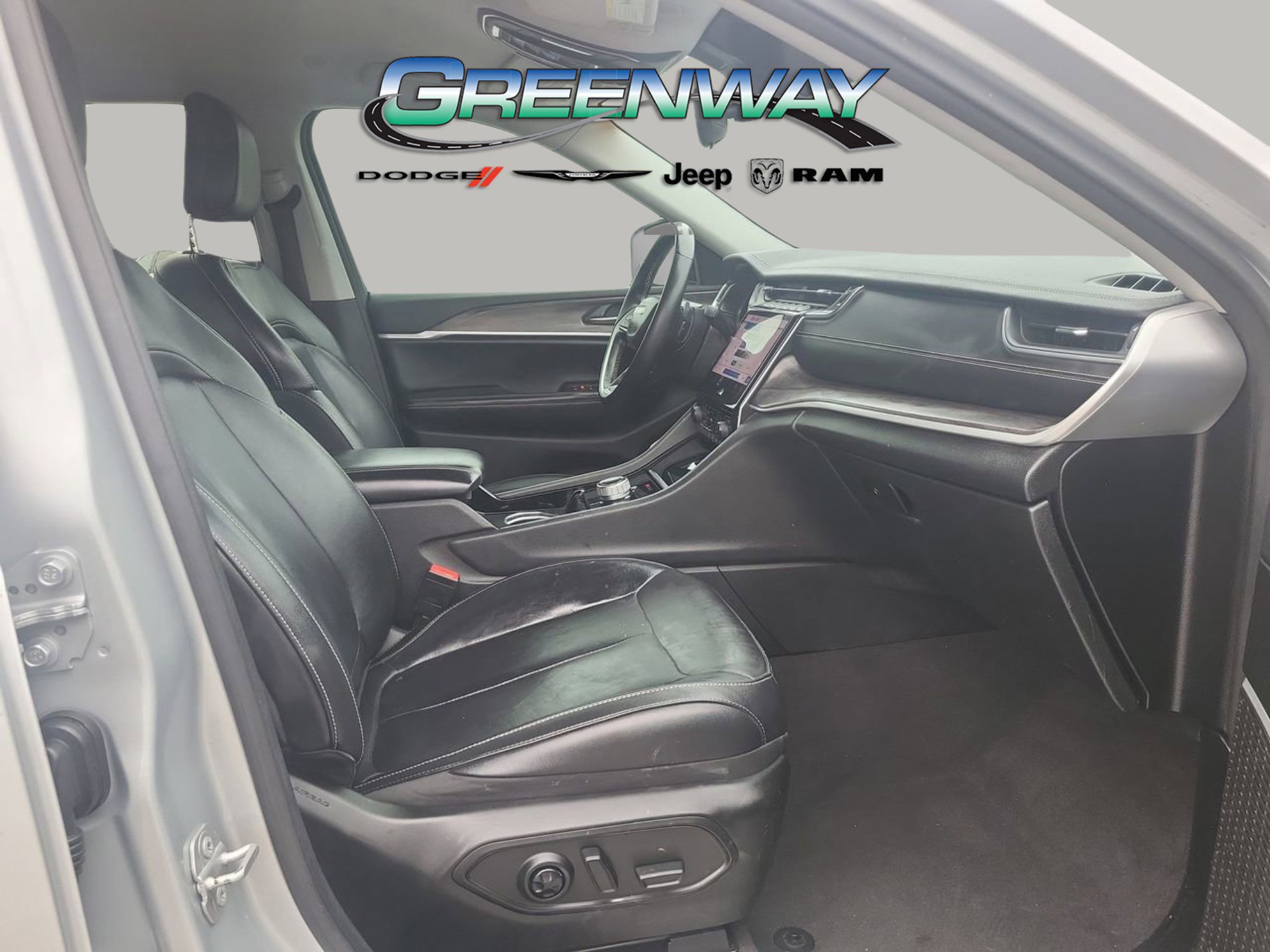 Used 2022 Jeep Grand Cherokee L Limited image 11